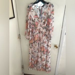 Fully line TOP SHOP CUT OUT MAXI DRESS.